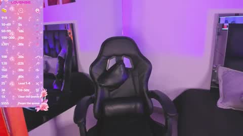 Isabella Moon9 online show from March 5, 11:37 am