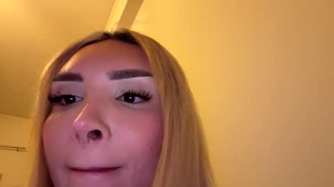 isabellatsvbaby online show from May 10, 5:51 pm