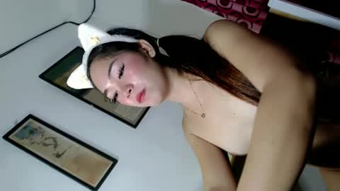Snapshot of itsme_jenny chatting on February 14, 1:13 am itsme_jenny online show from February 14, 1:13 am