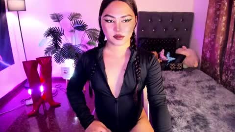 Siana online show from June 12, 11:53 am