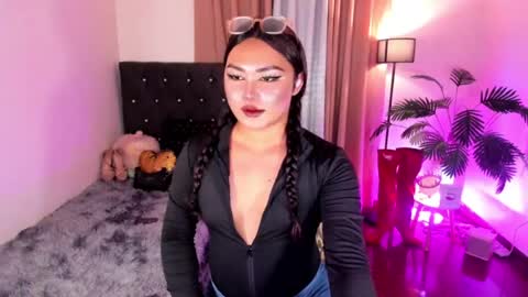 Siana online show from June 25, 4:00 pm