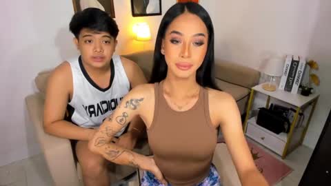 Snapshot of ivorycollins chatting on January 2, 9:43 am kirstenelsie online show from January 2, 9:43 am