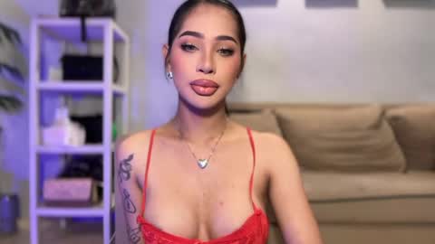 kirstenelsie online show from April 20, 1:18 am