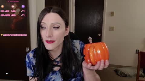 IvyRose499 online show from April 3, 10:30 pm