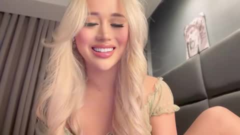 Snapshot of jacolandia chatting on March 5, 5:25 am jacolandia online show from March 5, 5:25 am