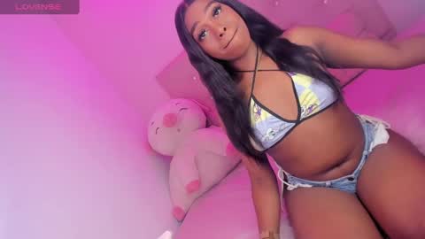 Snapshot of jaddy_lol chatting on March 11, 5:05 am Vanniall online show from March 11, 5:05 am