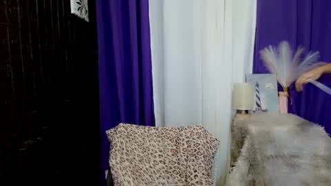 Jade online show from January 18, 12:06 pm