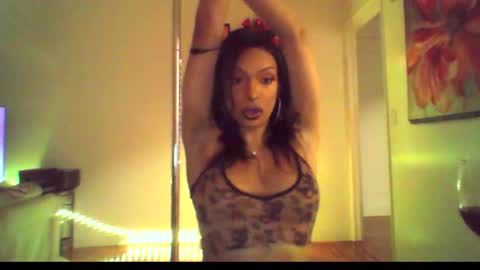Snapshot of jaslanimirajts chatting on February 20, 2:40 am GoddessLaniLuxxx online show from February 20, 2:40 am