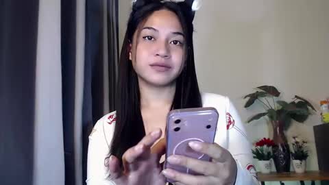 JASMINE online show from April 18, 1:24 pm