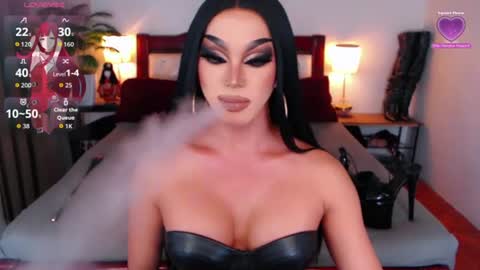 Queen Jenifer online show from July 4, 12:49 am