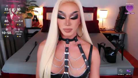 Queen Jenifer online show from July 10, 2:49 am