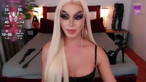 Queen Jenifer online show from July 20, 10:39 am