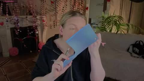 jes_solar online show from February 25, 10:25 pm