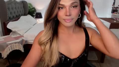Snapshot of jesie_hot69 chatting on February 4, 12:33 pm jesie_hot69 online show from February 4, 12:33 pm