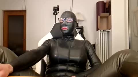 The sweetest toy online show from January 6, 9:07 pm