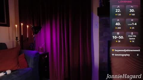 Snapshot of jonniehagard chatting on September 30, 5:51 am Jonnie Hagard online show from September 30, 5:51 am