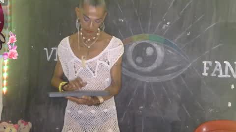 Snapshot of julieth_wolf chatting on March 3, 11:12 pm Julieth Wolf online show from March 3, 11:12 pm