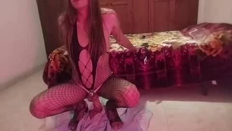 Snapshot of july_dayana_ chatting on September 27, 4:21 am july_dayana_ online show from September 27, 4:21 am