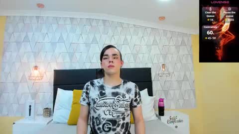 Snapshot of justineperry chatting on October 17, 3:54 am Justine online show from October 17, 3:54 am