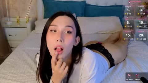 Snapshot of kaiasunshine chatting on October 19, 2:31 pm Kaia Monday Thursday FridaySaturdaySunday online show from October 19, 2:31 pm
