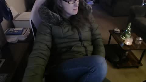 Snapshot of kait331 chatting on December 4, 1:30 am Camprincess331 online show from December 4, 1:30 am