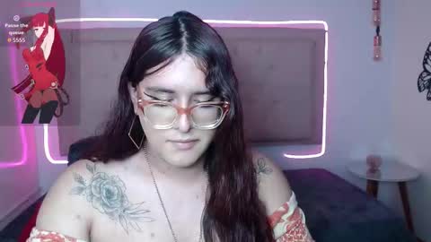 Snapshot of kate_pickman chatting on October 12, 5:21 am kate online show from October 12, 5:21 am