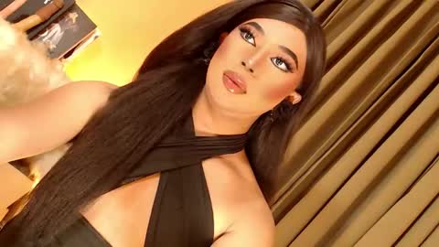 Ebony online show from October 22, 7:05 pm