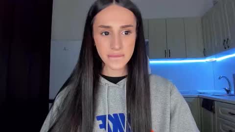 Kim Oberlin online show from February 19, 4:03 pm