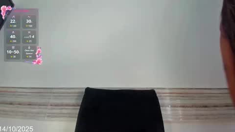 Snapshot of kimberly_house chatting on October 14, 9:48 pm Kimberly 3 online show from October 14, 9:48 pm