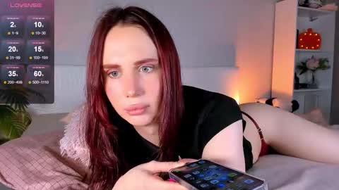 Snapshot of kira_sunrise chatting on October 18, 12:20 pm Kira online show from October 18, 12:20 pm