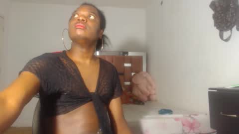 kristal_cox2 online show from April 11, 9:35 am