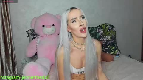 Kris the doll online show from February 20, 6:26 am