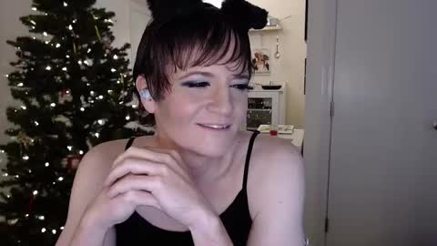 Cait online show from November 15, 5:27 am