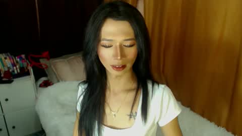 Snapshot of kylene17 chatting on December 28, 10:36 am babyKylene online show from December 28, 10:36 am