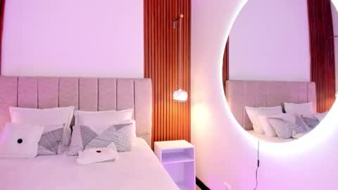 kloe sofia online show from October 25, 1:17 pm