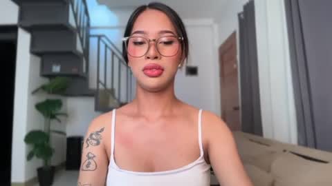 kyll_collins online show from June 18, 12:56 am