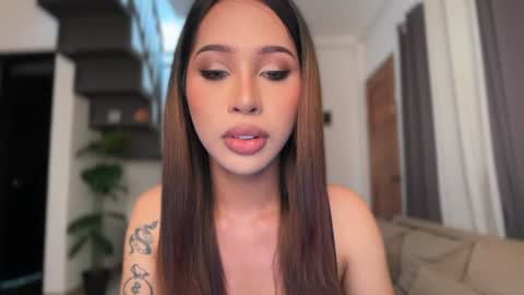 kyll_collins online show from June 24, 3:26 am