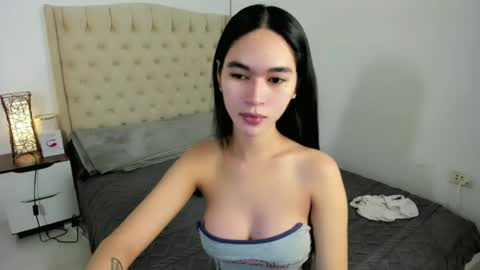 Snapshot of la_vida_lena_ chatting on February 2, 12:09 am la_vida_lena_ online show from February 2, 12:09 am