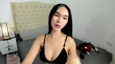 Snapshot of la_vida_lena_ chatting on March 5, 11:21 pm la_vida_lena_ online show from March 5, 11:21 pm