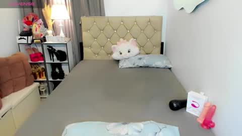 Snapshot of lady_moriseth chatting on December 21, 12:31 am lady_moriseth online show from December 21, 12:31 am