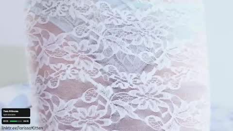 Snapshot of larissa_kitten chatting on February 27, 12:13 pm Larissa  online show from February 27, 12:13 pm
