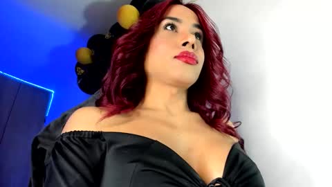 instagramlatin goddessx   im nikoll online show from December 2, 12:08 pm
