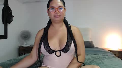 Snapshot of latinaflower_ts chatting on October 12, 5:48 pm FLOR SALVAJE online show from October 12, 5:48 pm