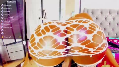 Snapshot of laura_sexo11 chatting on October 17, 4:54 pm laura_sexo11 online show from October 17, 4:54 pm