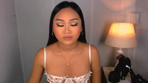 chloe3 online show from January 18, 10:29 pm