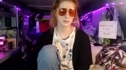 LesleyGumGrass- The Boring Trans girl online show from March 5, 2:28 pm