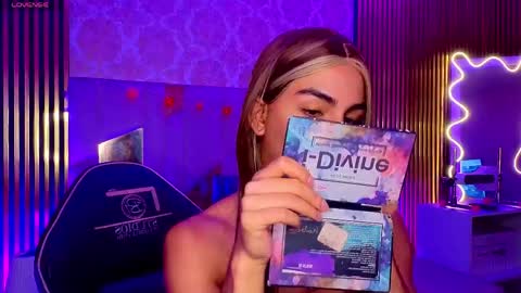  LIHIAN  online show from April 14, 12:21 pm