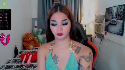 Snapshot of lil_fantacy chatting on February 6, 1:54 pm LILY online show from February 6, 1:54 pm