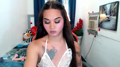 Snapshot of lil_fantacy chatting on September 17, 2:38 am LILY online show from September 17, 2:38 am