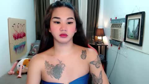 Snapshot of lil_fantacy chatting on October 10, 11:44 am LILY online show from October 10, 11:44 am